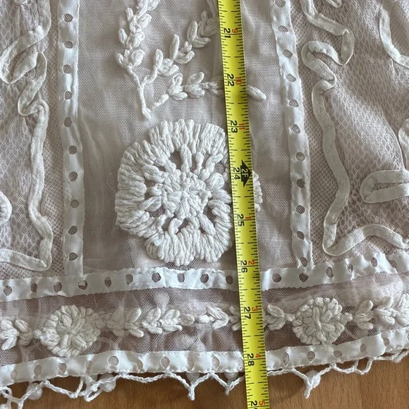 Sundance Cream Floral Embroidered Blouse Lined Tassle - Picture 11 of 12